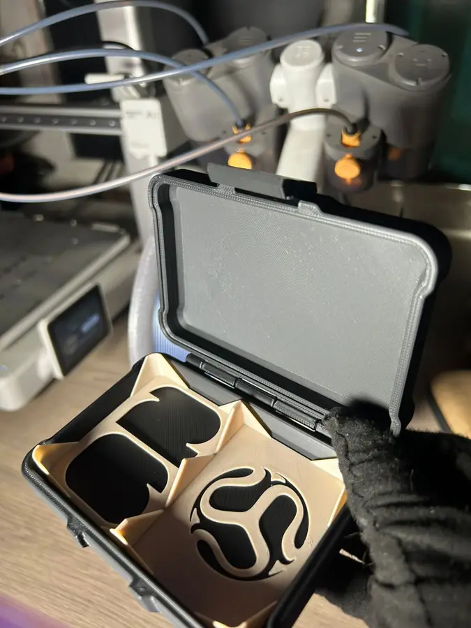 Estuche técnico impreso en 3D con inserto a medida