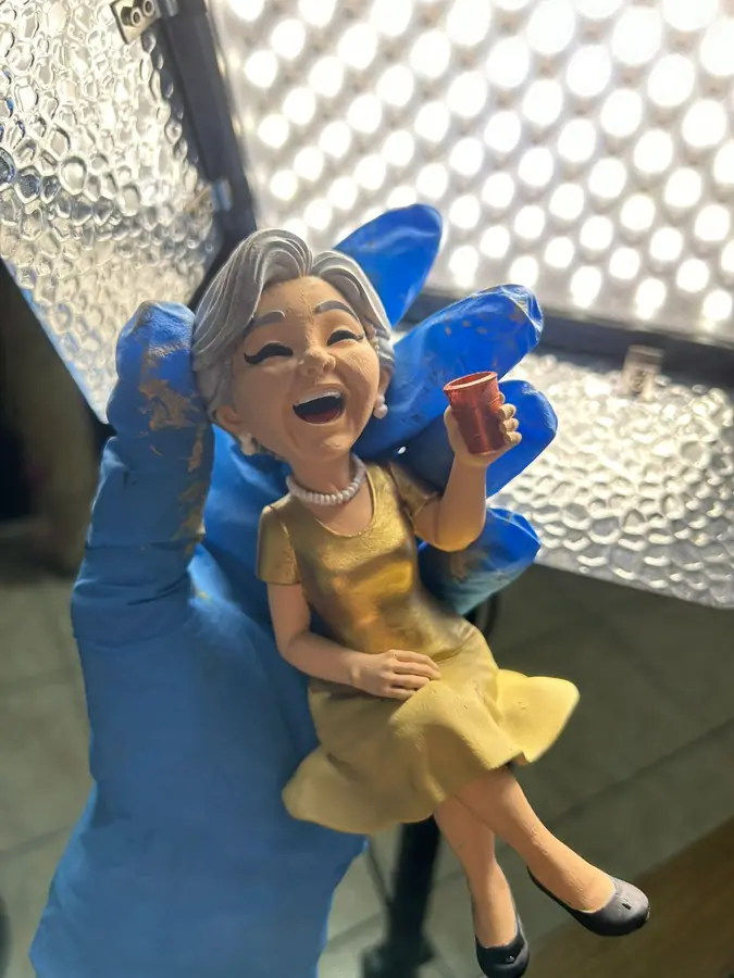Caricatura personalizada impresa en 3D y pintada a mano