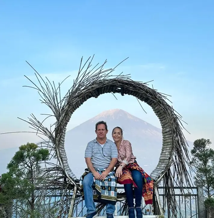 Foto de referencia — Diorama de pareja