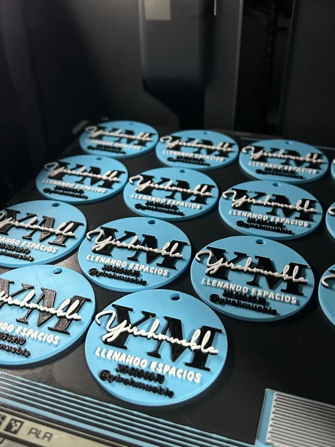 Fichas personalizadas impresas en 3D en serie